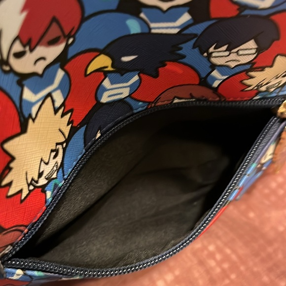 Bio world, my hero, academia, mini graphic backpack/purse - Picture 5 of 6
